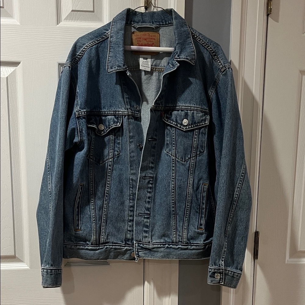 Levi's 1990’s Vintage  Blue Denim Trucker Jacket